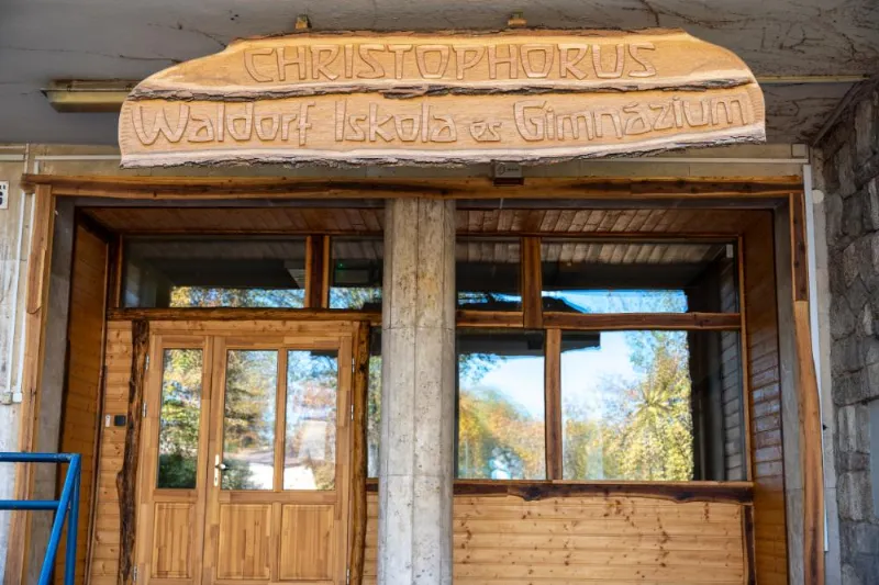 Christophorus Waldorf Általános Iskola, Gimnázium és Alapfokú Művészeti Iskola épülete