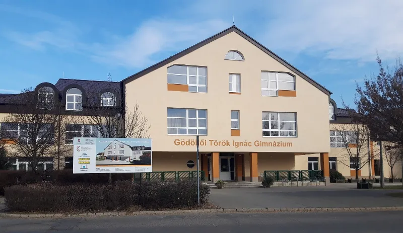 Gödöllői Török Ignác Gimnázium épülete