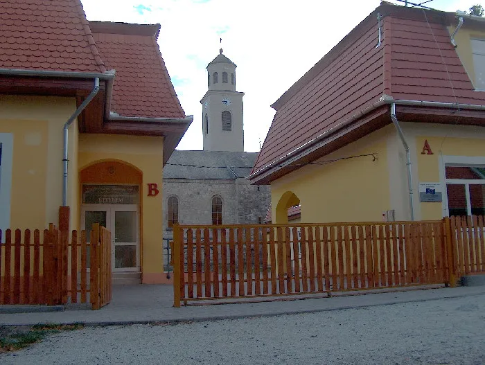 Kerecsendi Magyary Károly Általános Iskola épülete