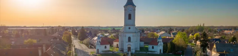 Mosonszentmiklósi Széchenyi István Általános Iskola és Alapfokú Művészeti Iskola épülete