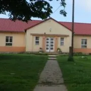 Rakacai Általános Iskola logója